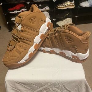 Nike Air More Uptempo Flax AA4060-200 men’s size 11